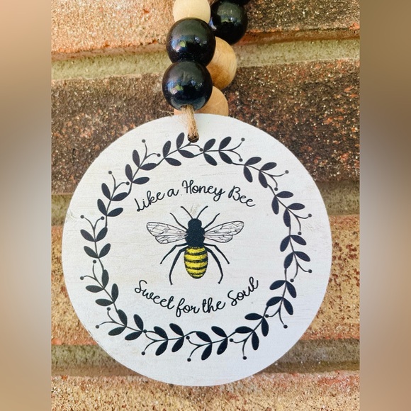 *Honey Bee Bead Hanger Sign - Picture 11 of 13